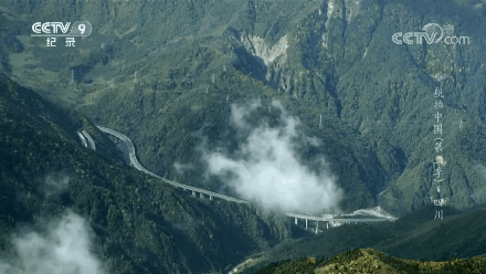e9dc18975dbf4188b28a5438977d3dfe.Gif