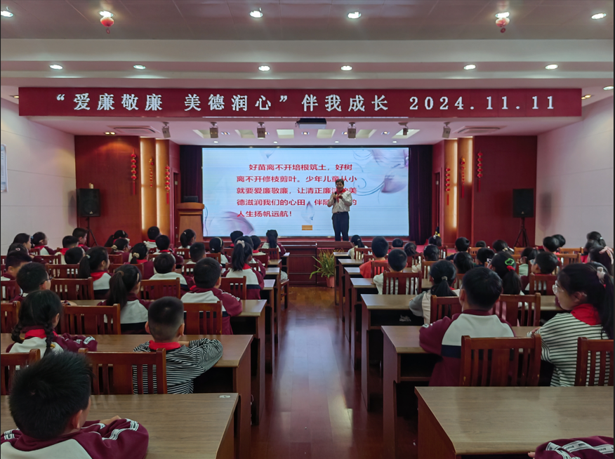 c4e240f6bac543ea8cbf5cf17ac8a31c.png